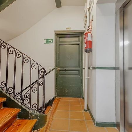 Modern Apt Para 6Px En La Plaza De Tirso De Molina Мадрид Екстериор снимка