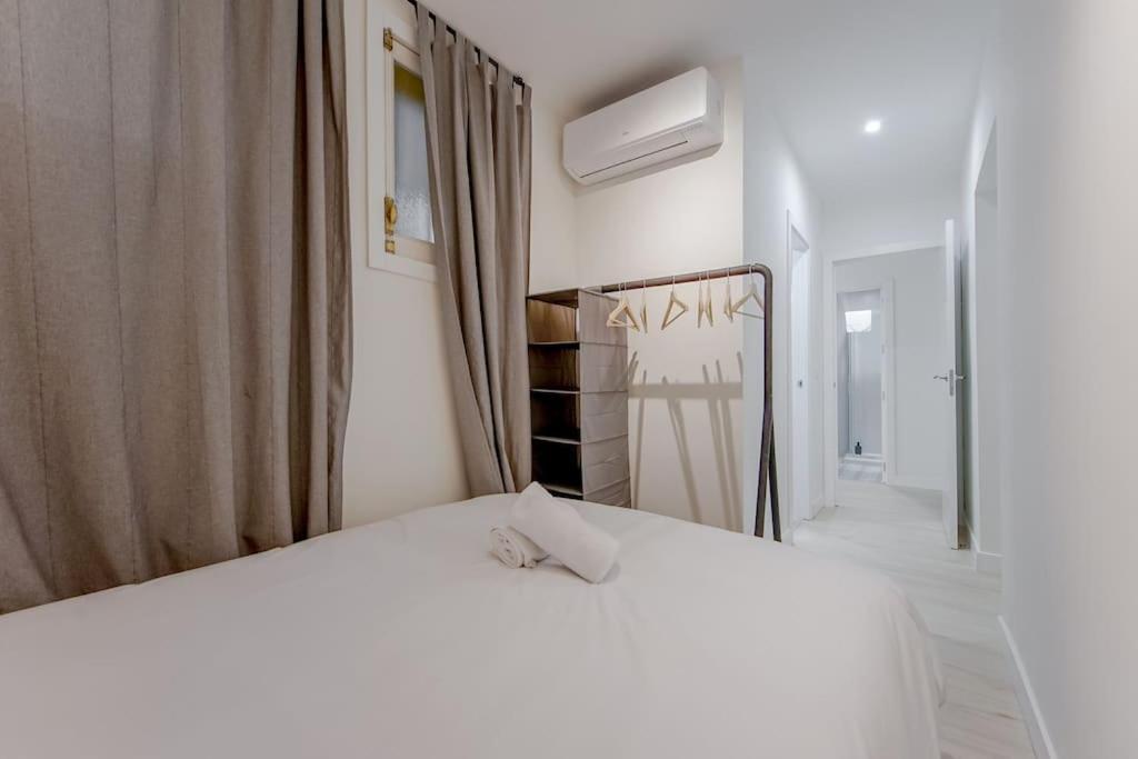 Modern Apt Para 6Px En La Plaza De Tirso De Molina Мадрид Екстериор снимка